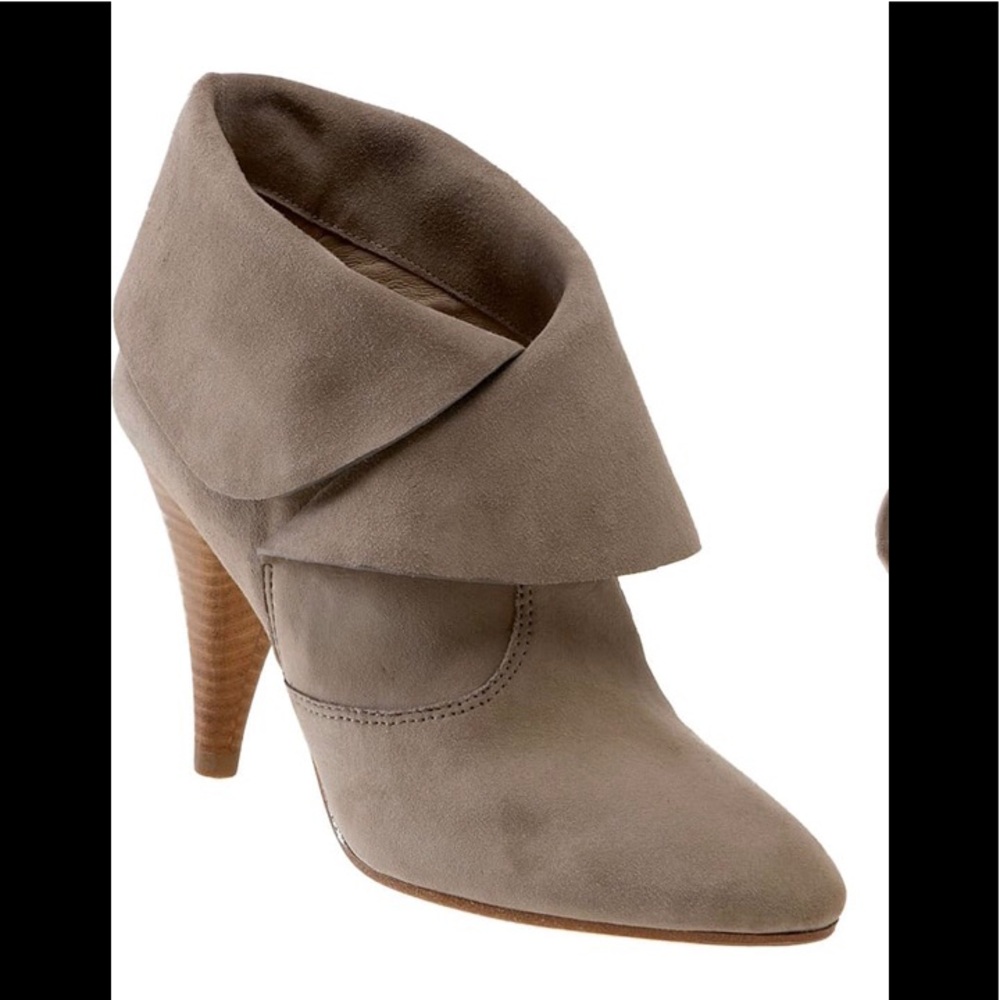 Via Spiga Suri Suede Bootie Stone 7.5